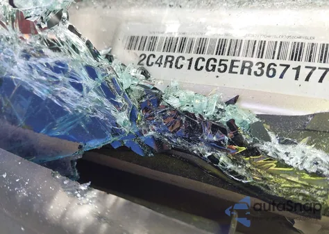 2014 Chrysler Town & Country Touring-L 30Th Anniversary z USA, uszkodzony, nr VIN 2C4RC1CG5ER367177